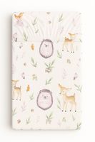 Prześcieradło bawełniane z gumką do łóżeczka 120x60 cm - leśna delikatność