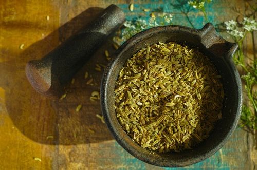 MOŹDZIERZ ŻELIWNY KUCHENNY Z TŁUCZKIEM DO PRZYPRAW ZIÓŁ TŁUCZEK UBIJAK na Arena.pl