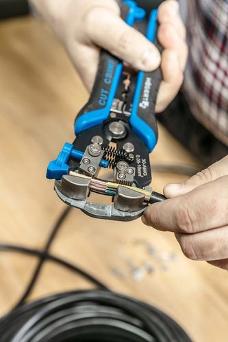 HOGERT Automatyczny ściągacz izolacji 210 mm, 0.05-10.0 mm² HT1P182 na Arena.pl