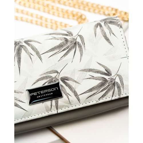 biały, duży portfel damski z systemem rfid zamykany na zatrzask - peterson na Arena.pl