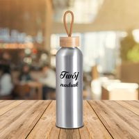 Srebrna butelka aluminiowa z bambusową zakrętką z Twoim nadrukiem