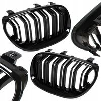 Grill Atrapa Nerki Pakiet Kratka Połysk Czarna do BMW E60 E61 M