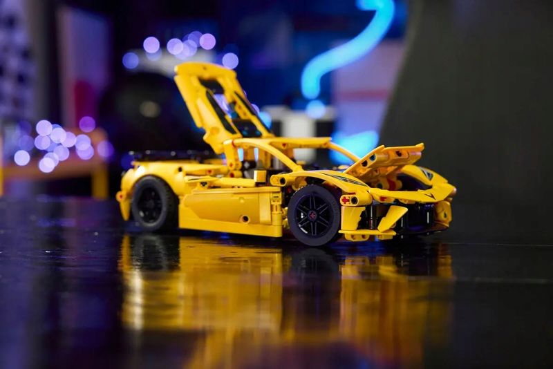 42205 - LEGO Technic - Chevrolet Corvette Stingray zdjęcie 9