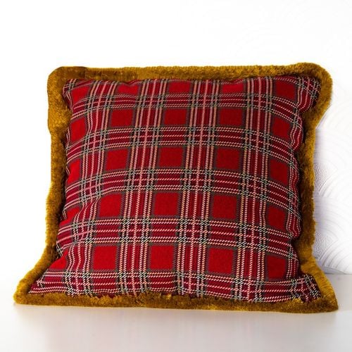 Poszewka 30x50  Świąteczna czerwona krata ze złotymi frędzlami na Arena.pl