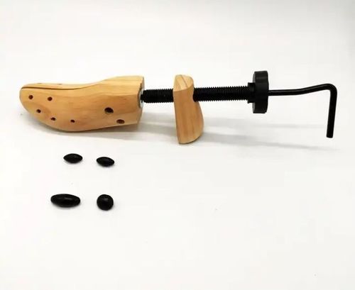 DREWNIANE PRAWIDŁA do ROZCIĄGANIA BUTÓW REGULOWANE 42-46 PARA 2 SZT na Arena.pl