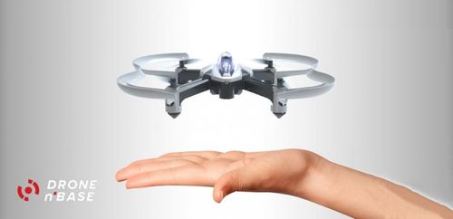 Dron z platformą do gier Drone n Base na Arena.pl