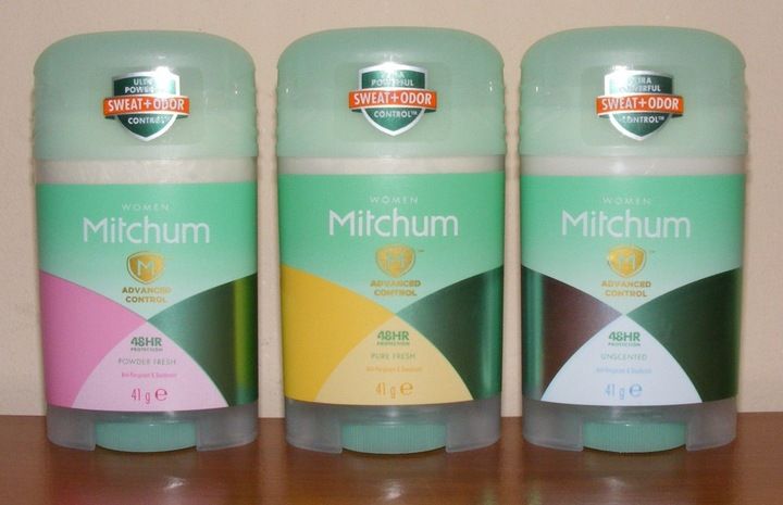 Mitchum aloes+vit E 46g Powder, Pure lub bezzapach zdjęcie 3