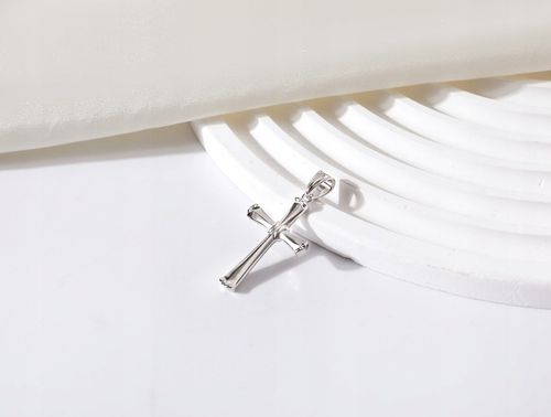 Srebrny męski duży krzyż zawieszka krzyżyk rodowany srebro próba 925 na Arena.pl