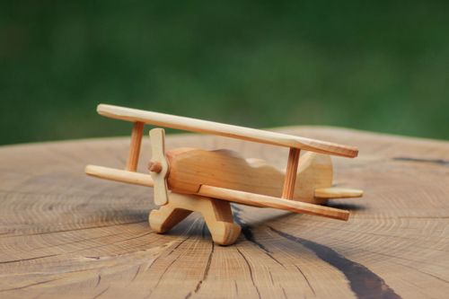 Samolot dwupłatowy "Albatros" na Arena.pl