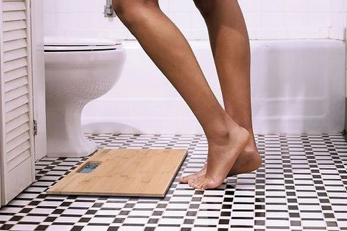 WAGA BAMBUSOWA ELEKTRONICZNA ŁAZIENKOWA do 180 kg LCD CYFROWA CZUJNIKI na Arena.pl