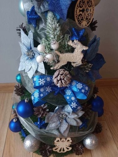 STOŻEK choinka DEKOROWANY z ozdobami 140 cm UBRANA na Arena.pl