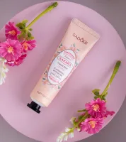 Nawilżający krem do rąk SADOER Sakura 30 g