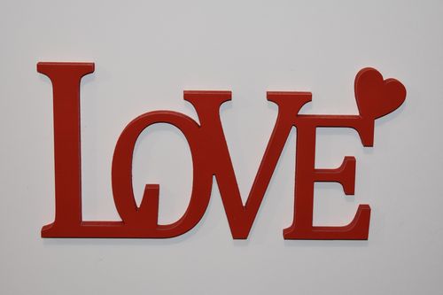Napis 3D LOVE na Arena.pl