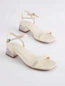NEXT FOREVER COMFORT Jasnobeżowy - Skórzane sandały na niskim obcasie R39