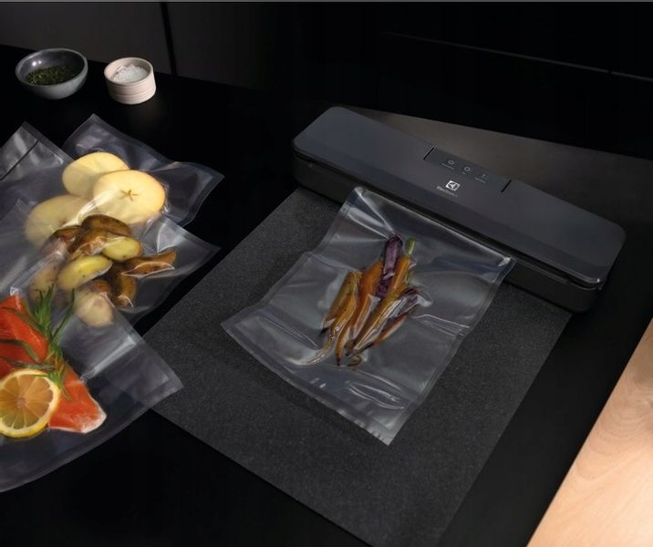 Zgrzewarka próżniowa Electrolux Create E4VS1-4AG Pakowarka do Sous Vide zdjęcie 4