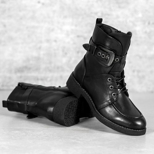 Czarne Workery r.39 na Arena.pl