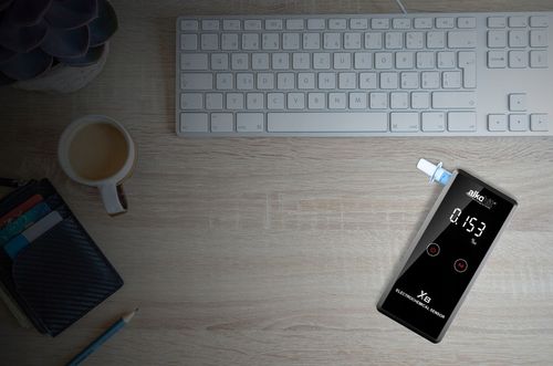 Alkomat ALKOHIT X8 ELEKTROCHEMICZNY Osobisty Auta na Arena.pl