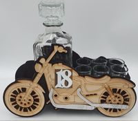 karafka + 6 kieliszków motor  18 urodziny