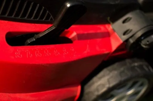 Kosiarka elektryczna MTD OPTIMA 42 E mocna 1800wat z mulczowaniem DOBRA 47L zdjęcie 11