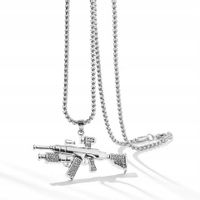 16 0156 Naszyjnik Karabinek Bojowy Celebryta Cyrkonie Broń