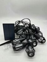Lampki solarne w kształcie lampionów wiszące