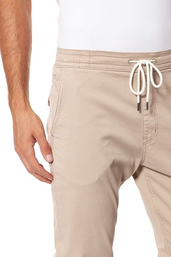 WRANGLER SPODNIE MĘSKIE DRAWSTRING CHINO CAMEL WASHED W16DP749J $ W29 L34 na Arena.pl