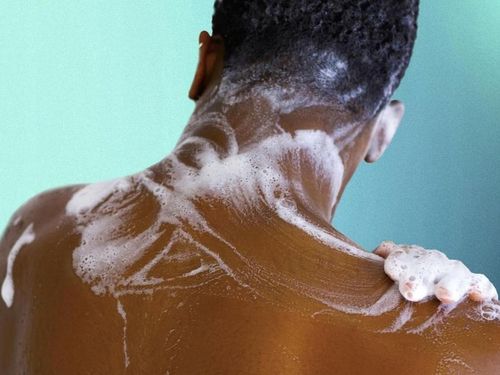 ZESTAW PREZENTOWY DLA NIEGO ŻEL POD PRYSZNIC POMADA i OLEJEK DO BRODY na Arena.pl