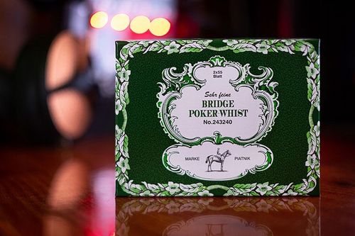 Karty podwójne, liście dębu. Piatnik na Arena.pl