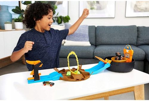 HOT WHEELS MONSTER TRUCK KASKADERSKA ARENA 2 autka na Arena.pl