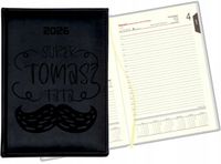 GRAWEROWANY KALENDARZ DZIENNY PREZENT A5 2026 ROK Z IMIENIEM DLA TATY