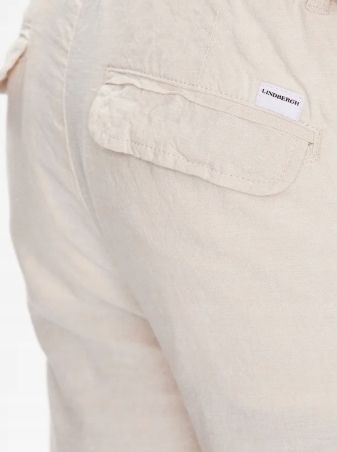 Lindbergh Spodnie materiałowe 30-008003 Beżowy Tapered Fit 3XL na Arena.pl