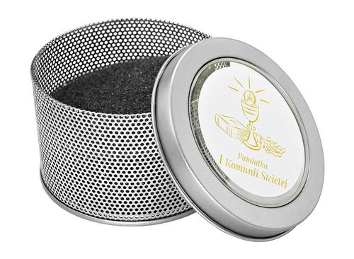 pudełko metalowe i komunia święta z otworkami na Arena.pl