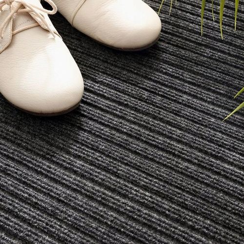 Wycieraczka mata do butów pod drzwi prążkowana szara zewnętrzna 120 x 180cm na Arena.pl