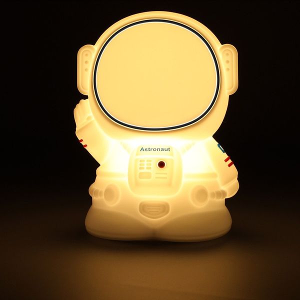 Lampka nocna silikonowa biała astronauta zdjęcie 11