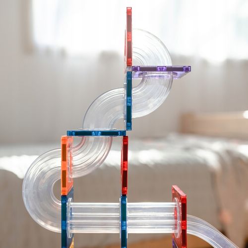 Connetix: klocki magnetyczne tor kulkowy kulodrom Ball Runn 92 elementy na Arena.pl