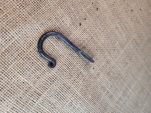 Wieszak na ubrania kuty seria Pchełka surowa na Arena.pl