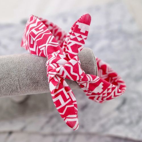 OPASKA DZIECIĘCA WIĄZANA RÓŻOWA GEOMETRYCZNE WZORY O20W77 na Arena.pl