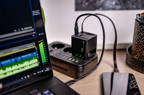 Ładowarka sieciowa Newell GaN 65 W LCD - EU na Arena.pl