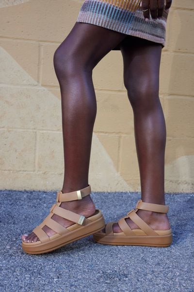 Damskie Sandały Gladiatorki Crocs Brooklyn Gladiator 209557 Luxe 36-37 zdjęcie 9