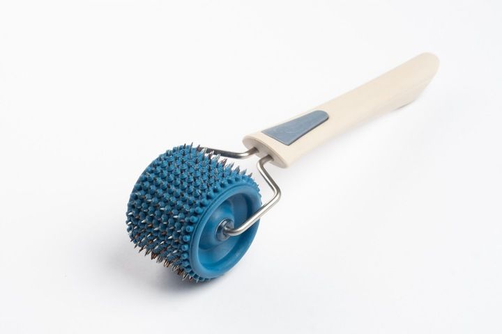 Aplikator LYAPKO WAŁEK z igłami do masażu twarzy NIEBIESKI + GRATIS zdjęcie 10