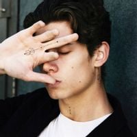 Tatuaż damski na rękę plecy konstelacja Paperself