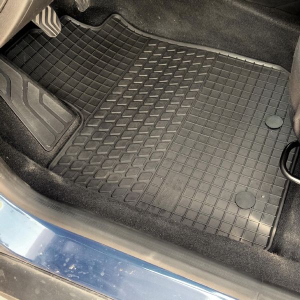 Dywaniki dedykowane do Volkswagen Jetta V TUNEL zdjęcie 12