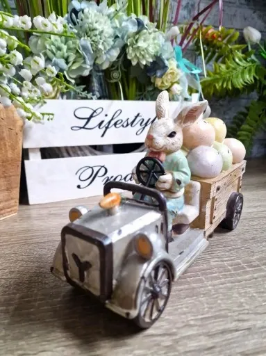 FIGURKA WIELKANOCNY ZAJĄC KRÓLIK Z PISANKAMI B zdjęcie 3