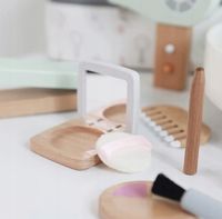 DREWNIANY ZESTAW KOSMETYCZNY DLA DZIEWCZYNKI EDUKACYJNY 17 el. KOSMETYCZKA