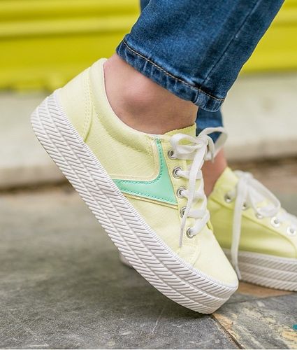 TRAMPKI NA PLATFORMIE Rozmiar - 39 na Arena.pl