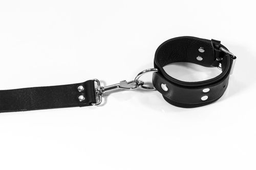 Wiązania-Whips Krzyżak Czarny na Arena.pl