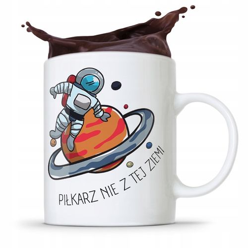 Kubek Piłkarza Zawodnika Piłkarz Nie Z Tej Ziemi Z Nadrukiem Ze Zdjęciem na Arena.pl