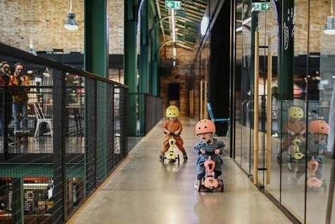 Kask rowerowy dziecięcy na hulajnogę Scoot and Ride, rozm. XXS-S, 1-5 lat na Arena.pl