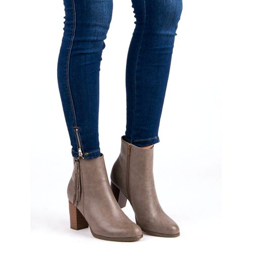 Klasyczne botki r.38 na Arena.pl