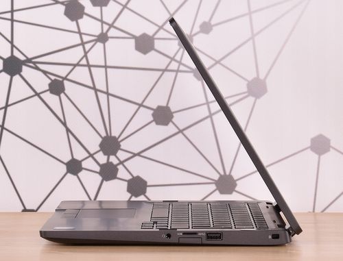 DELL 5300 2w1 13 cali i5 8Gen 32GB 512GB SSD NVMe HDMI dotykowy 360 na Arena.pl